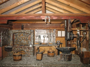fudìna (miniatura) (Museo etnografico Padola)